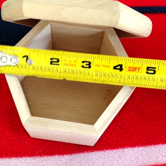 ** ARTS AND CRAFTS ** plastic and wooden containers for party favors - Picture 3 of 12